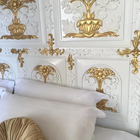 Manoir De L'epine Bed & Breakfast