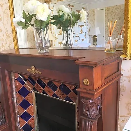 Bed & Breakfast Manoir De L'epine 4*