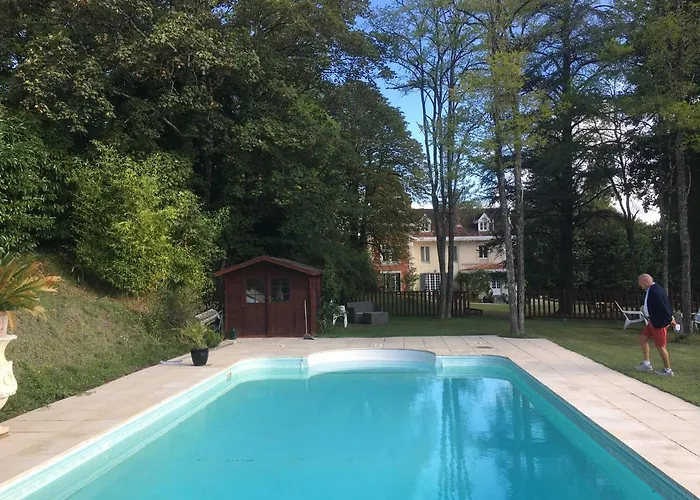 לינה וארוחת בוקר Manoir De L'epine Saint-Séverin