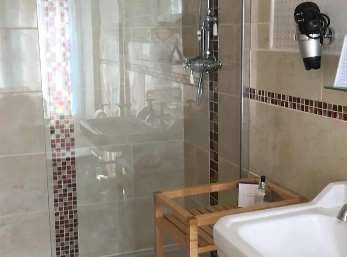 Manoir De L'epine לינה וארוחת בוקר 4*