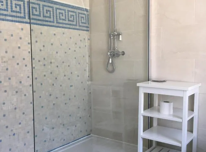 Manoir De L'epine Saint-Séverin